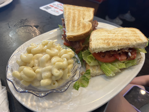 Photo of Friendly's - 210 Maine Mall Rd, South Portland, ME 04106