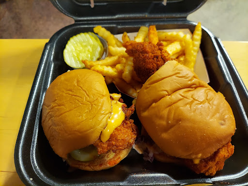 Photo of Dave's Hot Chicken - 1600 Woodbury Ave, Portsmouth, NH 03801