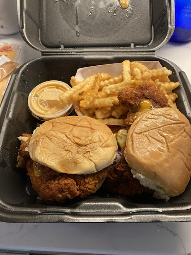 Photo of Dave's Hot Chicken - 1600 Woodbury Ave, Portsmouth, NH 03801