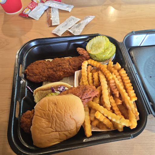 Photo of Dave's Hot Chicken - 1600 Woodbury Ave, Portsmouth, NH 03801