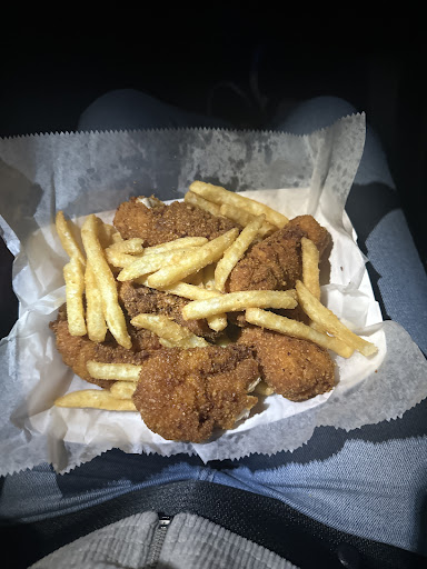 Photo of Mo's Fried Chicken - Tysons, VA 22102, USA