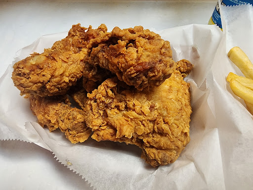 Photo of Mo's Fried Chicken - Tysons, VA 22102, USA