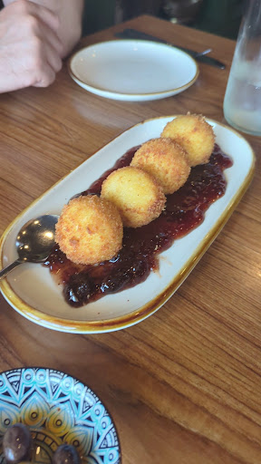 Photo of Tasty Zaytoon Lebanese Market and Restaurant - 10 Marchwood Rd, Exton, PA 19341