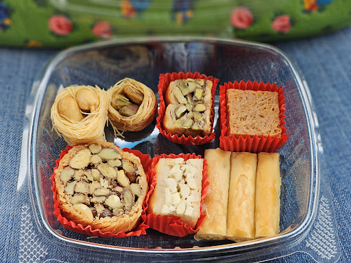 Photo of Bô Café Mediterranean Food - 400 Washington St, Norwell, MA 02061