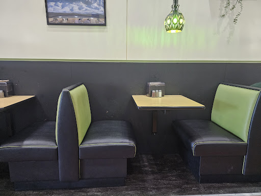 Photo of Zaytoon Kabob Grill - 760 Woodland Rd, Wyomissing, PA 19610