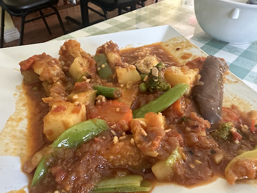 Photo of Shwe Burmese Restaurant - 909 Broadway, Rensselaer, NY 12144