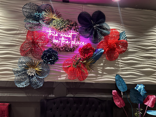 Photo of Makani Restaurant & Lounge - 23070 Oakgrove Rd, Sterling, VA 20166