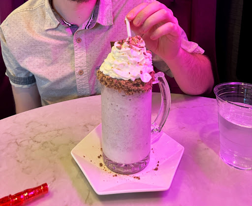 Photo of Makani Restaurant & Lounge - 23070 Oakgrove Rd, Sterling, VA 20166