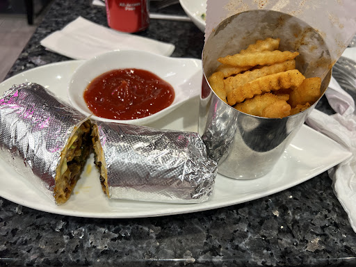 Photo of Makani Restaurant & Lounge - 23070 Oakgrove Rd, Sterling, VA 20166