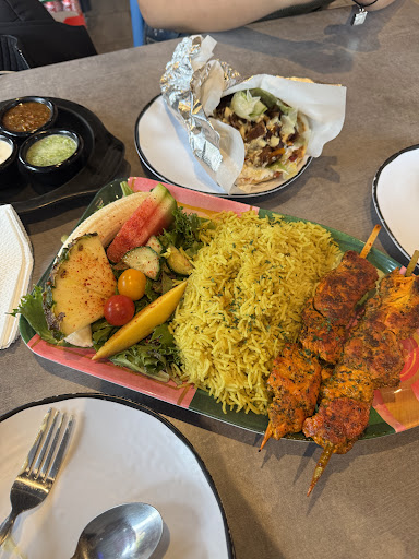 Photo of La Mama Restaurant - 2000 Nicollet Ave, Minneapolis, MN 55404