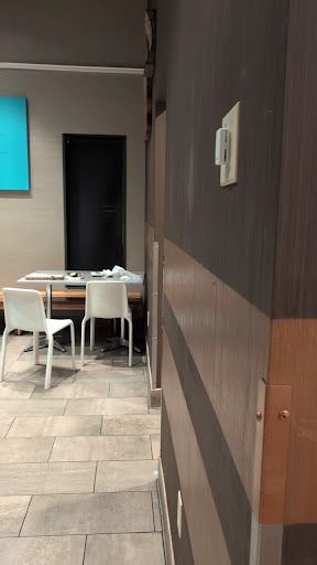 Photo of La Mama Restaurant - 2000 Nicollet Ave, Minneapolis, MN 55404