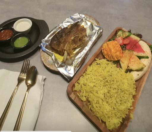 Photo of La Mama Restaurant - 2000 Nicollet Ave, Minneapolis, MN 55404