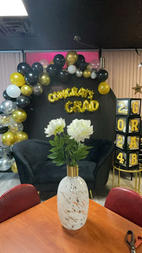 Photo of Italian Express - 2041 Bloomingdale Rd, Glendale Heights, IL 60139