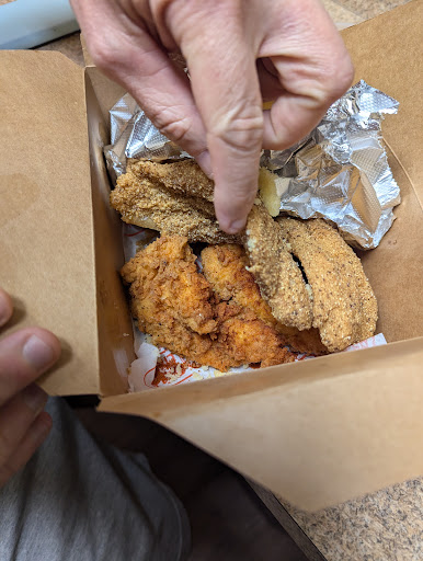 Photo of Basha’s Hot Chicken & Seafood - 11580 13 Mile Rd, Warren, MI 48093