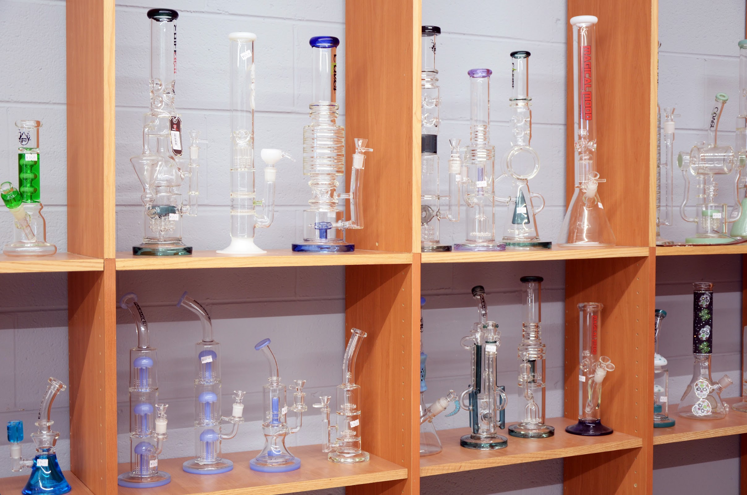 Photo of Pete's Smoke Shop & Middle East Feast - 118 N Pollard St, Vinton, VA 24179