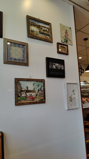 Photo of TIVOLI PIZZA - 1601 Lynchburg Turnpike, Salem, VA 24153