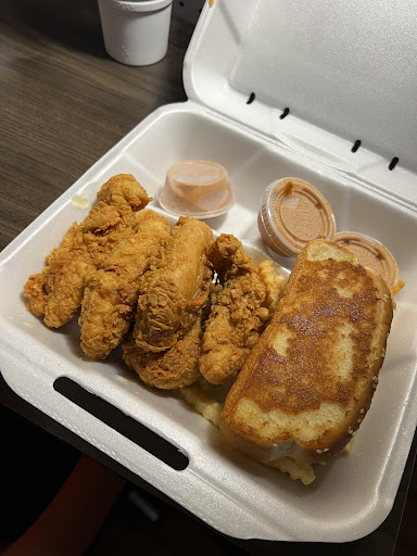 Photo of Raising Cane's Chicken Fingers - 5306 Milan Rd, Sandusky, OH 44870