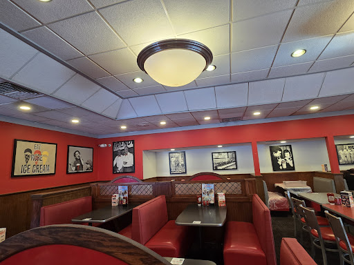 Photo of Friendly's - 1011 E Eau Gallie Blvd, Melbourne, FL 32937