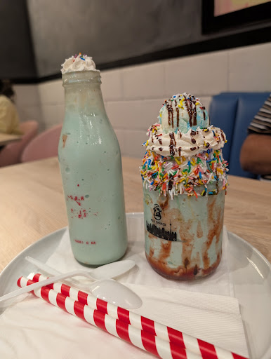 Photo of Holy Shakes Sault Ste. Marie - 701 Pine St Unit 2, Sault Ste. Marie, ON P6B 3G2, Canada