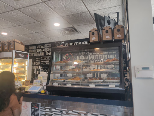 Photo of Desi Tadka - 927 W Golf Rd, Schaumburg, IL 60194