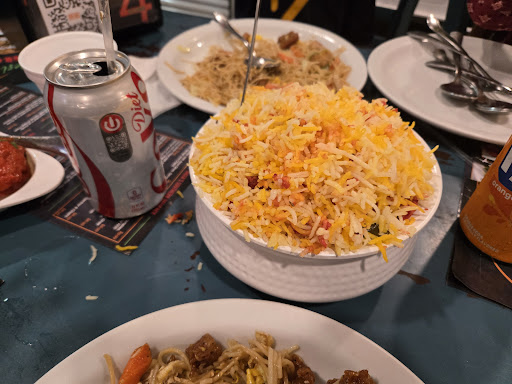 Photo of Desi Tadka - 927 W Golf Rd, Schaumburg, IL 60194