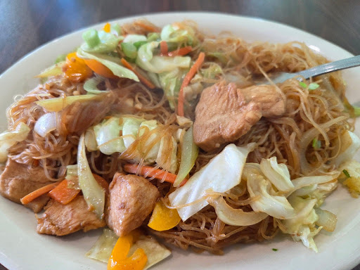 Photo of Whilma's Filipino Restaurant - 601 E Race Ave, Searcy, AR 72143