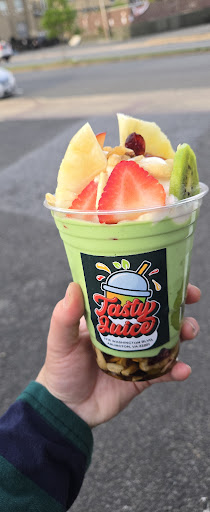 Photo of Tasty Chicken Box - 2716 Washington Blvd, Arlington, VA 22201