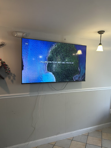 Photo of Tasty Chicken Box - 2716 Washington Blvd, Arlington, VA 22201