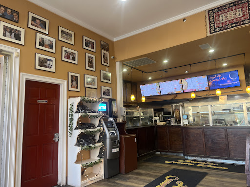 Photo of Aladdin Crown Pizza - 260 Crown St, New Haven, CT 06511