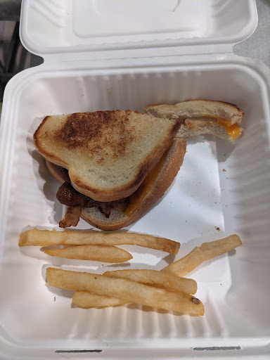 Photo of Friendly's - 940 Montauk Hwy, Shirley, NY 11967