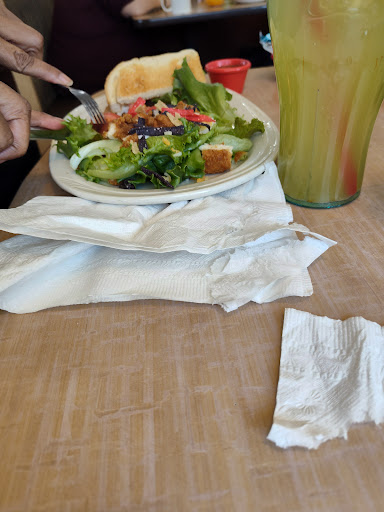 Photo of Friendly's - 940 Montauk Hwy, Shirley, NY 11967