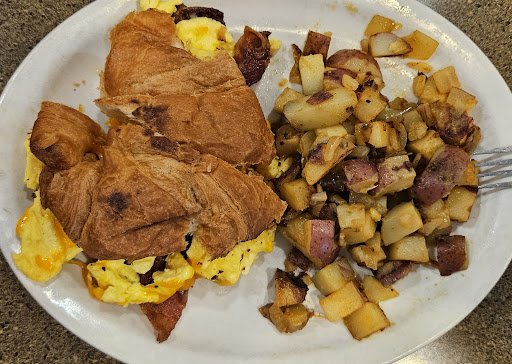 Photo of Chicago Deli & Restaurant - 34390 Aurora Rd, Solon, OH 44139