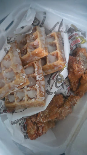 Photo of Mike's Fish & Chicken - 10978 Hamilton Ave, Cincinnati, OH 45231