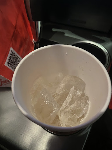 Photo of Friendly's - 562 N Main St, East Longmeadow, MA 01028