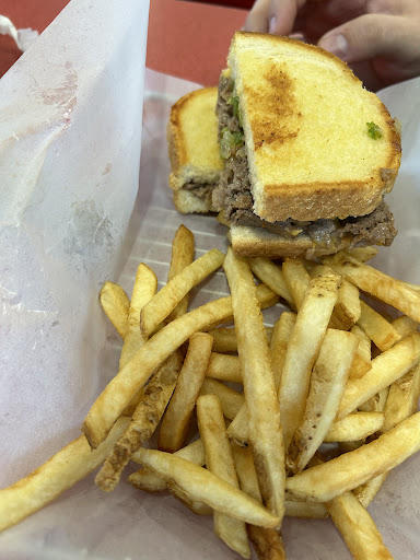 Photo of Friendly's - 562 N Main St, East Longmeadow, MA 01028