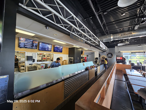 Photo of Tandoori Crust Pizza - 2800 Colonel Glenn Hwy, Fairborn, OH 45324