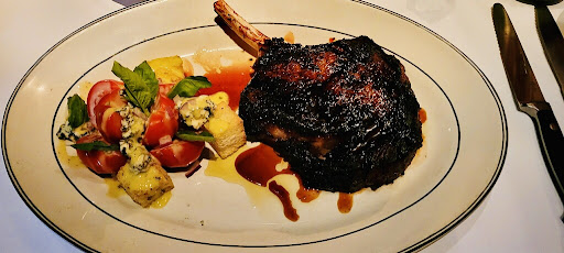 Photo of East Hampton Grill - 99 N Main St, East Hampton, NY 11937