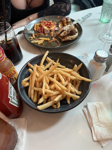 Photo of Collins Quarter at Forsyth - 621 Drayton St, Savannah, GA 31401