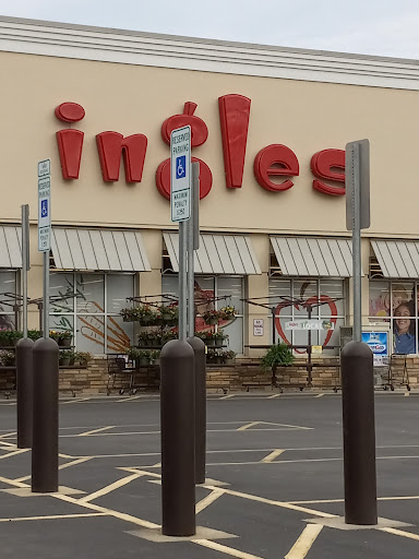 Photo of Ingles Markets Inc. - 722 Sullivan Rd, Statesville, NC 28677