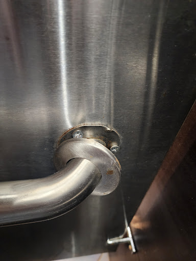 Photo of Ike's Restaurant - 38550 Van Dyke Ave, Sterling Heights, MI 48312