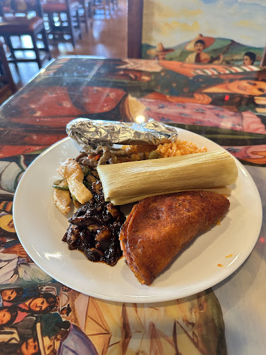 Photo of Mi Pueblo Mexican Restaurant & Bar - 190 Crossroads Dr, Plover, WI 54467