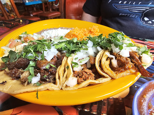 Photo of Mi Pueblo Mexican Restaurant & Bar - 190 Crossroads Dr, Plover, WI 54467