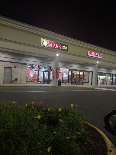 Photo of Shah's Halal Food East Hartford - 265 Ellington Rd e530, East Hartford, CT 06108