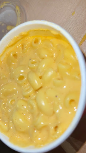 Photo of Dave's Hot Chicken - 2674 S Oneida St, Ashwaubenon, WI 54304