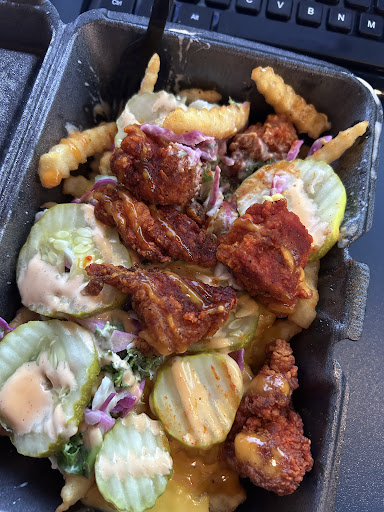 Photo of Dave's Hot Chicken - 2674 S Oneida St, Ashwaubenon, WI 54304