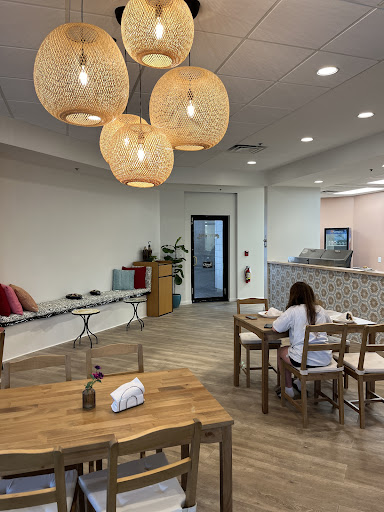 Photo of Mana Mana Middle Eastern Restaurant - 33 N Garden Ave 140 Ste, Clearwater, FL 33755