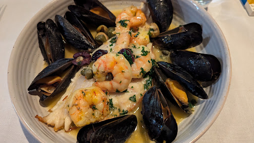 Photo of Saffron Restaurant - 235 Market St, Lewisburg, PA 17837