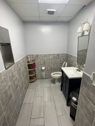 Photo of HipHop Fish and Chicken Shawarma & Pizza n'Kebab - 535 Dundalk Ave, Baltimore, MD 21224