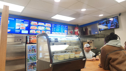 Photo of MUNCHIES THE HALAL SPOT - 2523 Pennsylvania Ave. SE, Washington, DC 20020