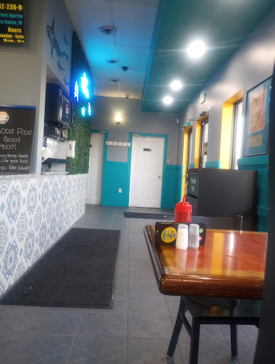 Photo of Sharxs Fish & Chicken - 1559 Fort Harrison Rd, Terre Haute, IN 47804